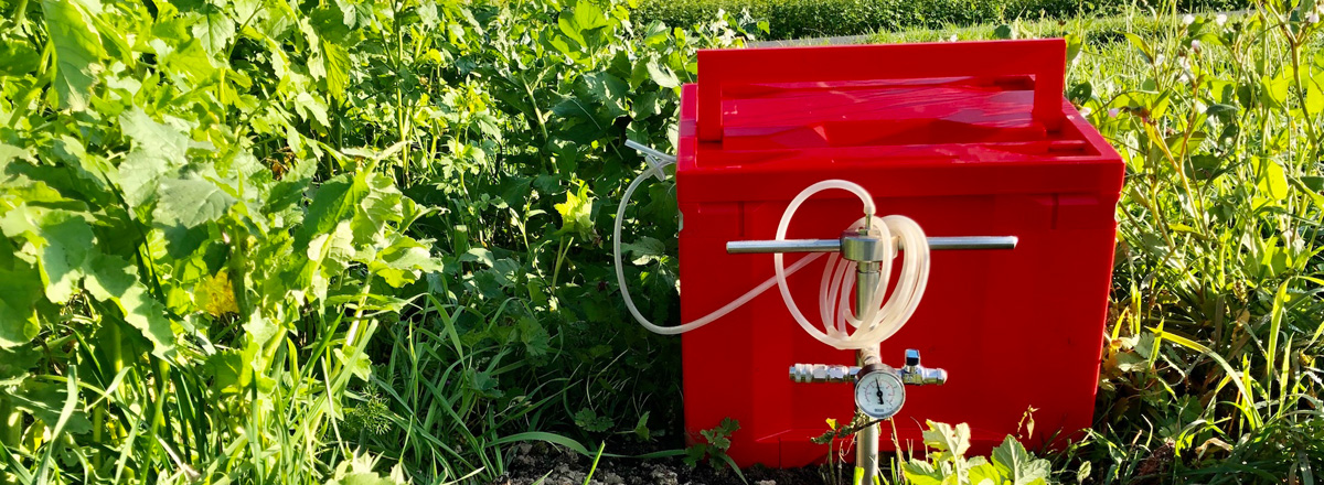 Messeinrichtung für Radon in der Bodenluft auf einem Acker