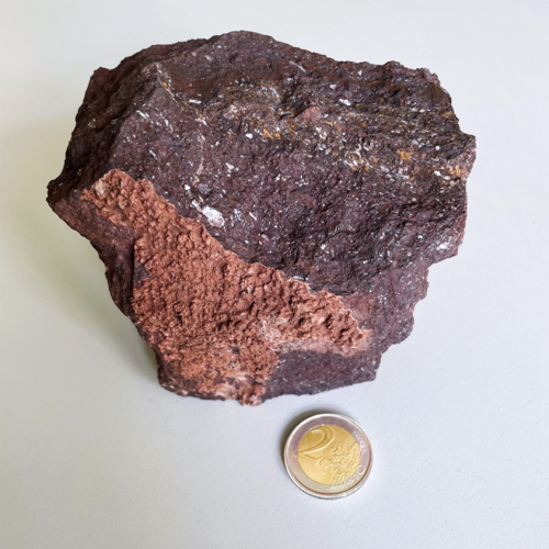 Externer Link: Mineral des Jahres 2024 – Hämatit – VFMG e.V.